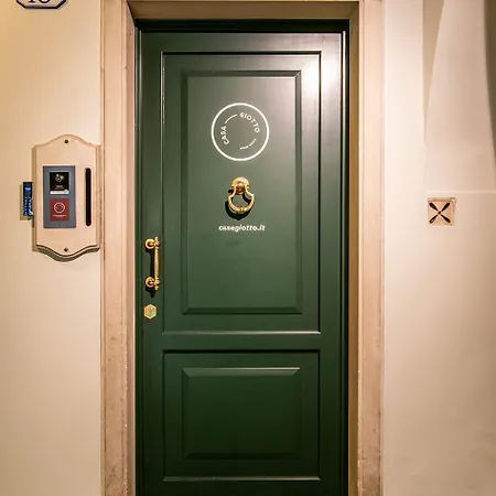 Casa Giotto 招待所 4*